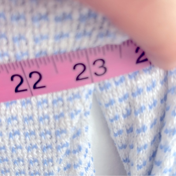 Manonie Light weight knit sweater cold shoulder cut outs and flowy bottom - Picture 6 of 8